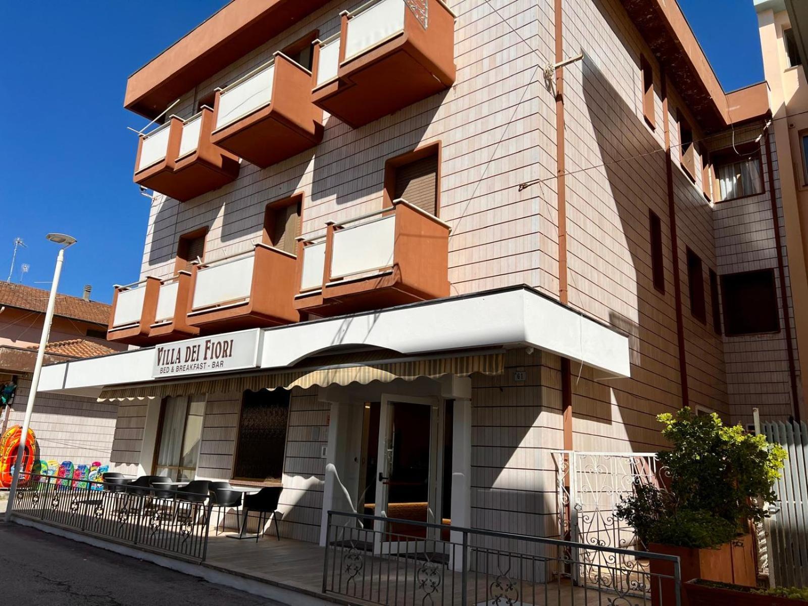 Hotel Villa Dei Fiori Bellaria-Igea Marina Exterior foto